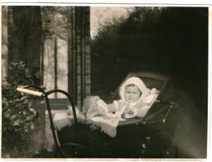Hazel at 177 Nottingham Road 1938           