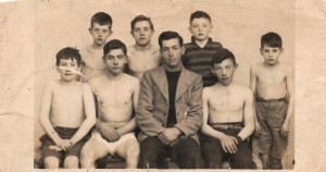 Bert O'Sullivan (front row, 2nd from the left)